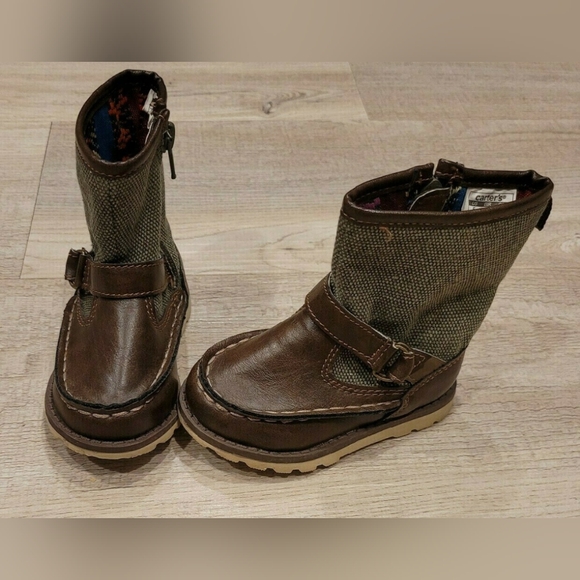 Carter's boots size 5 toddler - Picture 1 of 7
